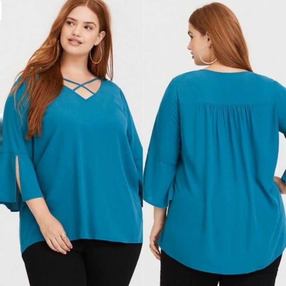 Torrid | Aqua Strappy Bell Crepe Blouse | Size 00
